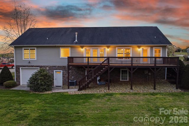 5205 South Oak Circle, Granite Falls, NC 28630