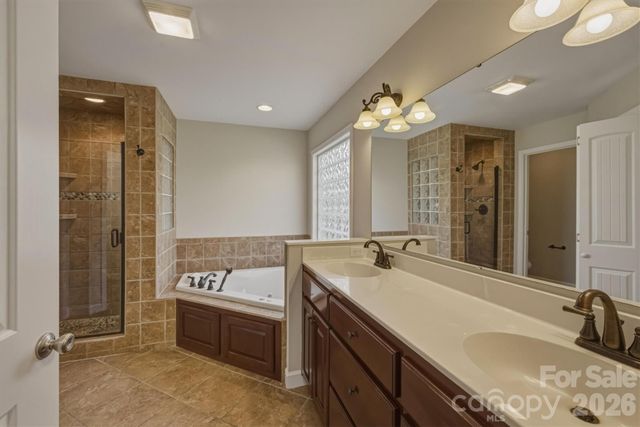 5205 South Oak Circle, Granite Falls, NC 28630