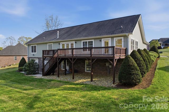 5205 South Oak Circle, Granite Falls, NC 28630