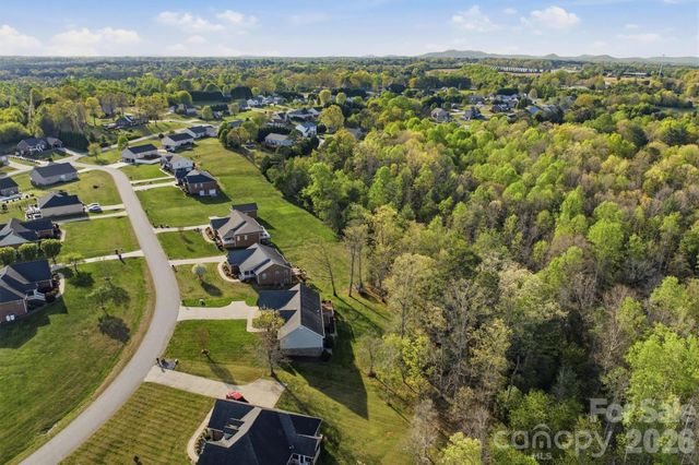 5205 South Oak Circle, Granite Falls, NC 28630