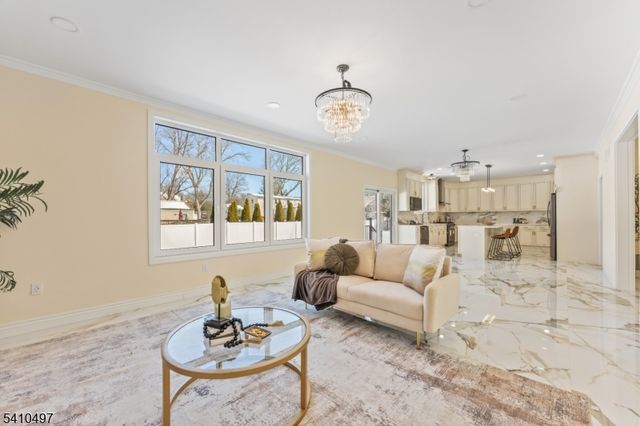 1690 Hamburg Tpke, Wayne Twp., NJ 07470