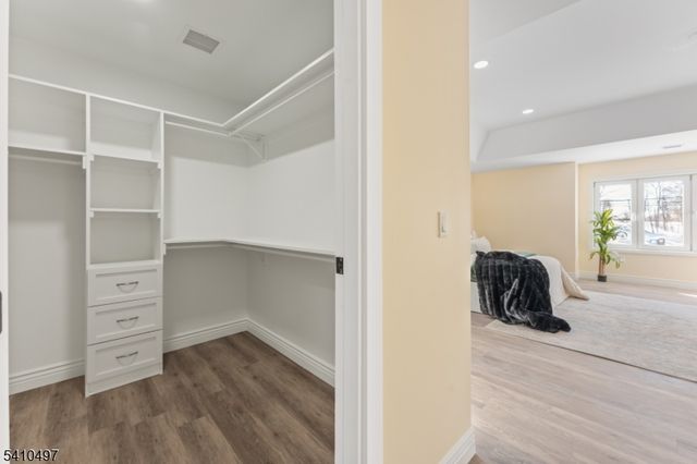 1690 Hamburg Tpke, Wayne Twp., NJ 07470