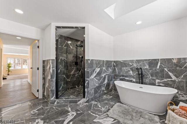 1690 Hamburg Tpke, Wayne Twp., NJ 07470