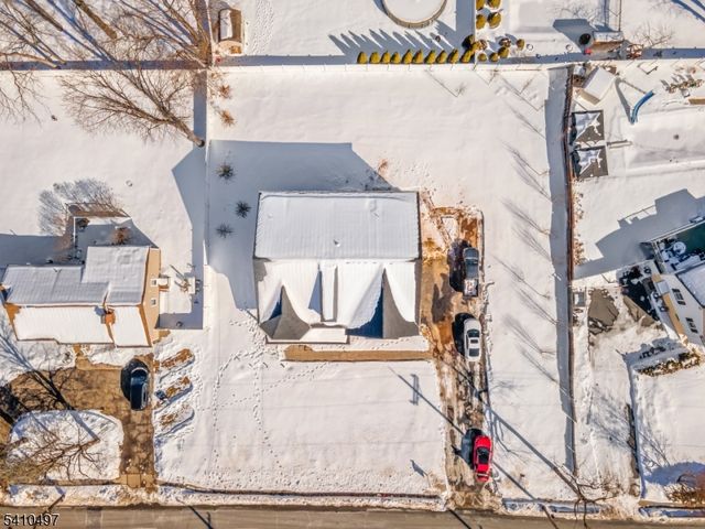 1690 Hamburg Tpke, Wayne Twp., NJ 07470