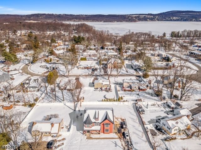 1690 Hamburg Tpke, Wayne Twp., NJ 07470