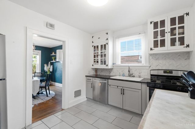 3110 Kinmont Street, Cincinnati, OH 45208