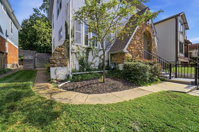 3110 Kinmont Street, Cincinnati, OH 45208