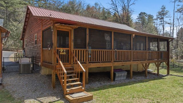 305 Woodcrest Drive, Murphy, NC 28906