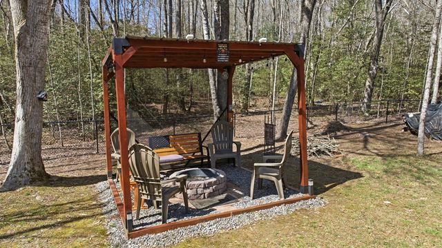 305 Woodcrest Drive, Murphy, NC 28906