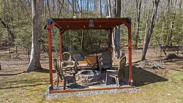 305 Woodcrest Drive, Murphy, NC 28906