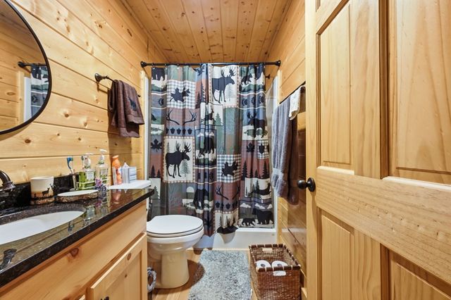 305 Woodcrest Drive, Murphy, NC 28906