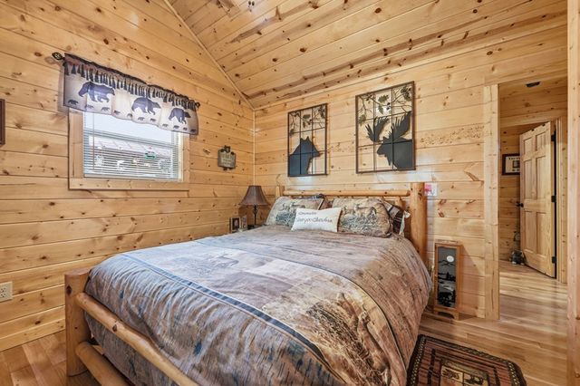 305 Woodcrest Drive, Murphy, NC 28906