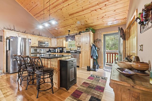 305 Woodcrest Drive, Murphy, NC 28906