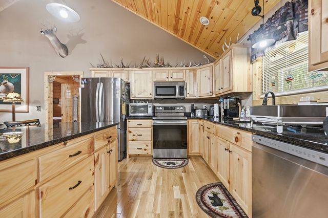 305 Woodcrest Drive, Murphy, NC 28906