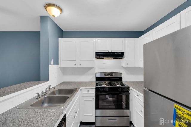 217 Edpas Road, New Brunswick, NJ 08901
