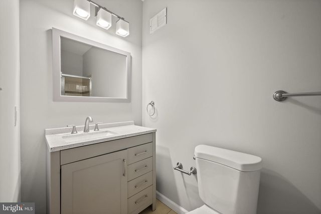 420 N COLLINGTON AVE, Baltimore, MD 21231