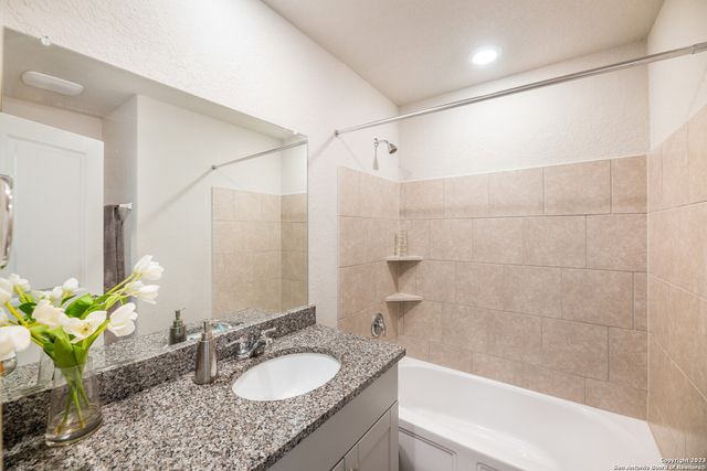 760 Opossum Trl, New Braunfels, TX 78130