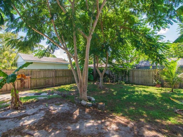 6113 Yucca Drive, Fort Pierce, FL 34982