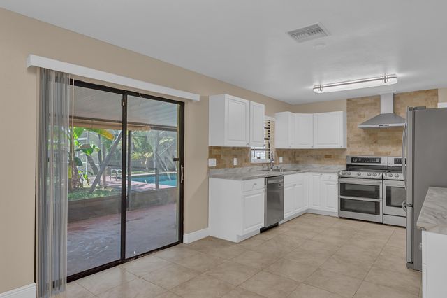 6113 Yucca Drive, Fort Pierce, FL 34982