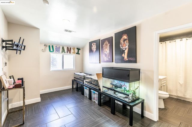 409 Johnson St, Modesto, CA 95354