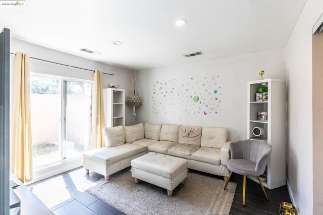 409 Johnson St, Modesto, CA 95354