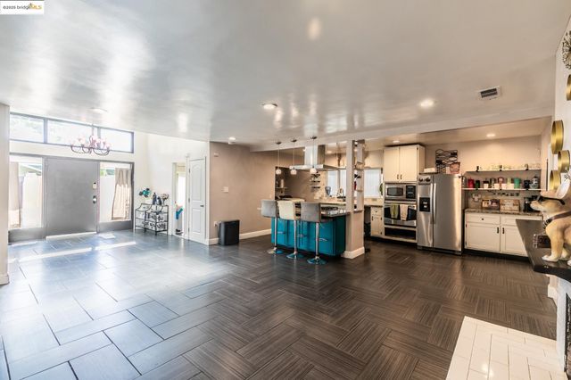 409 Johnson St, Modesto, CA 95354