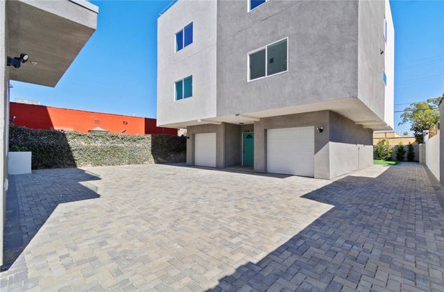 2638 Virginia, Los Angeles, CA 90016