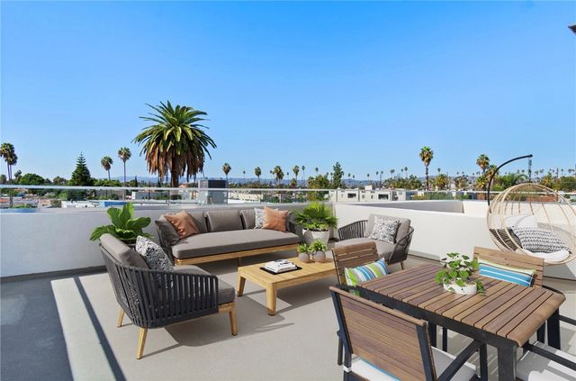 2638 Virginia, Los Angeles, CA 90016