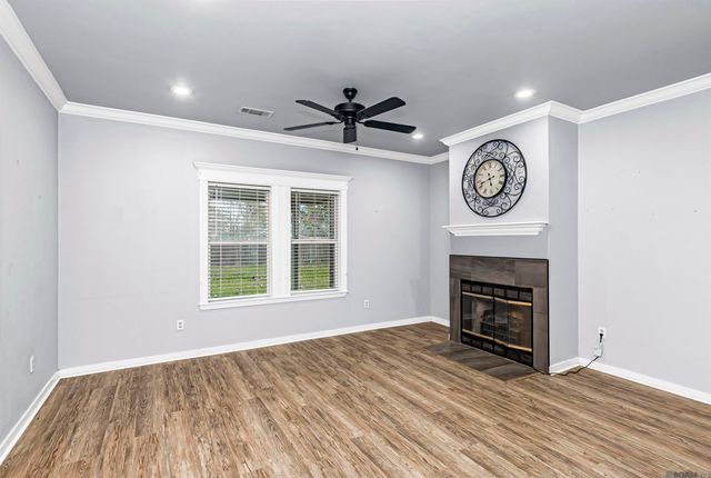 935 Marilyn Dr, Baton Rouge, LA 70815