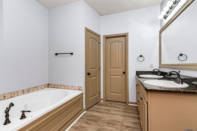 935 Marilyn Dr, Baton Rouge, LA 70815