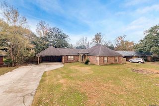 935 Marilyn Dr, Baton Rouge, LA 70815