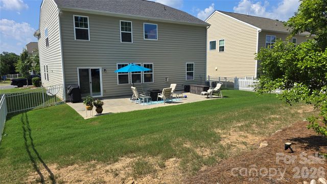 1005 Wainscott Drive, Waxhaw, NC 28173