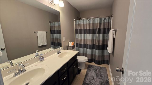 1005 Wainscott Drive, Waxhaw, NC 28173