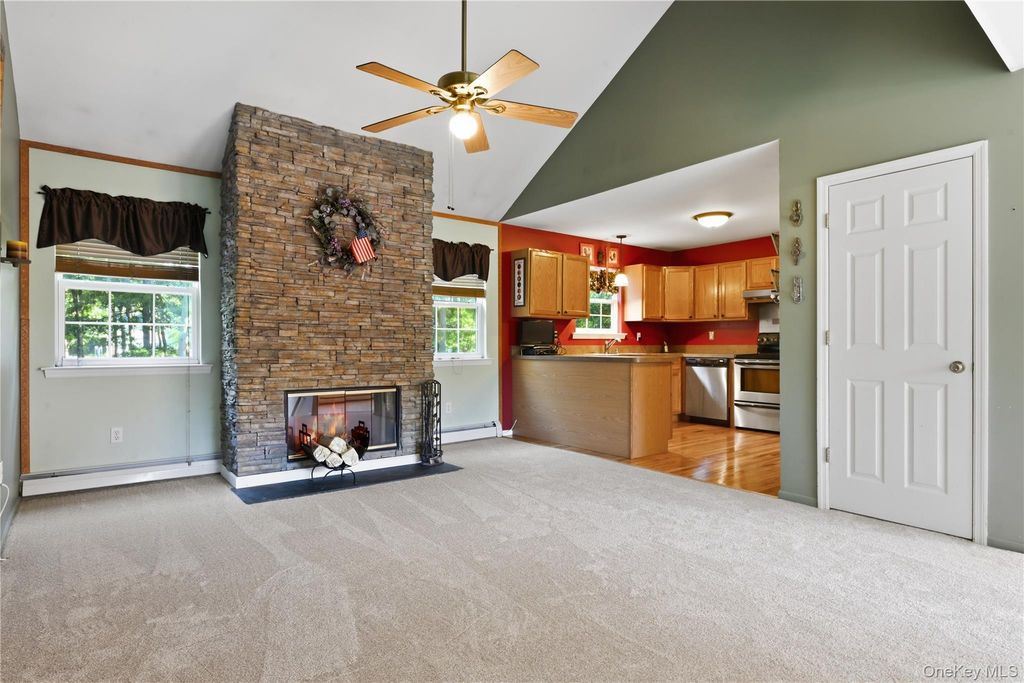 3 Mulligan Drive, Medford, NY 11763 — photo 4