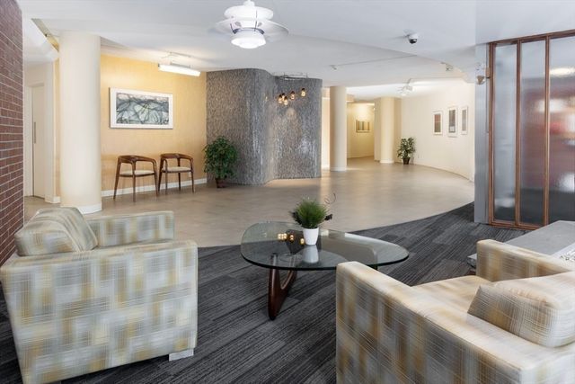 80 Park St. 75, Brookline, MA 02446