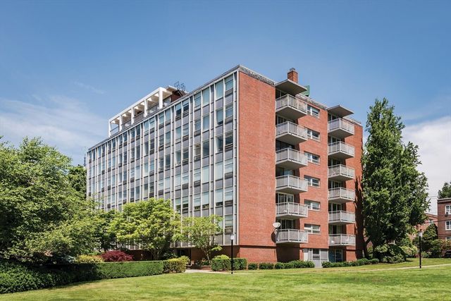 80 Park St. 75, Brookline, MA 02446