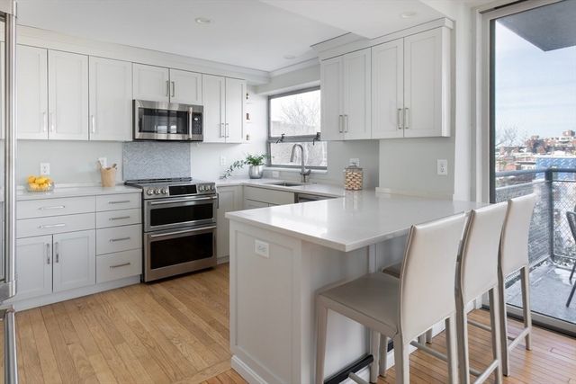 80 Park St. 75, Brookline, MA 02446