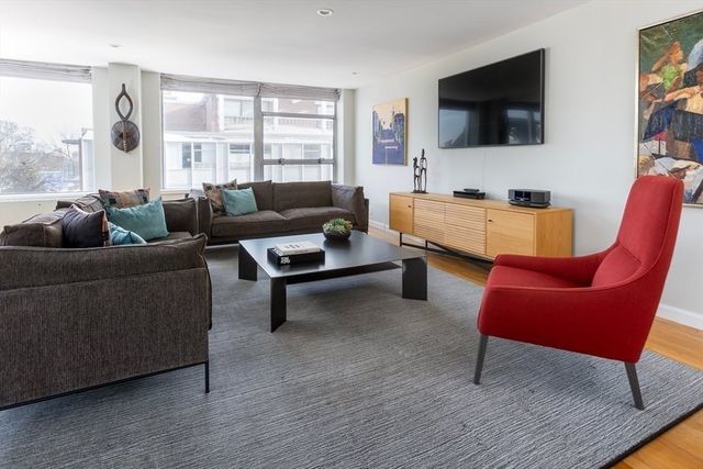 80 Park St. 75, Brookline, MA 02446