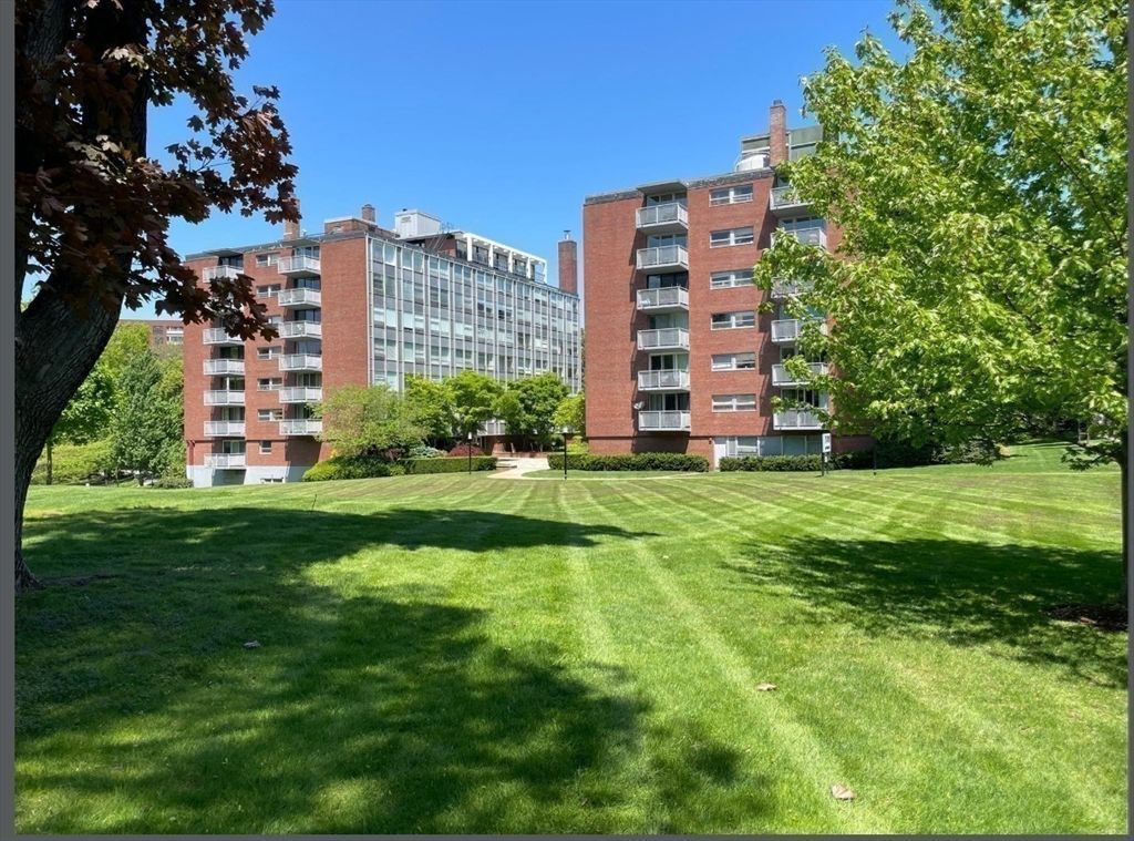80 Park St. 75, Brookline, MA 02446