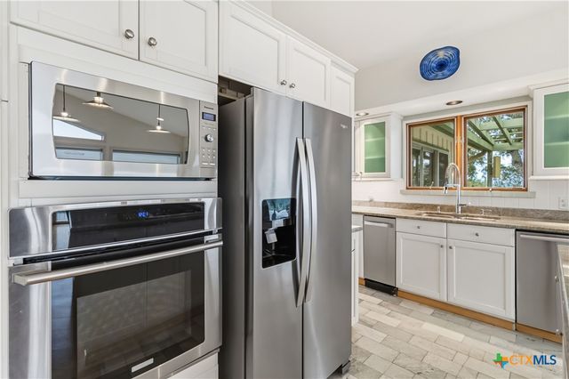 329 Vip Drive, Canyon Lake, TX 78133