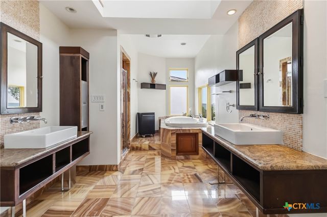 329 Vip Drive, Canyon Lake, TX 78133