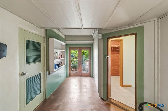 329 Vip Drive, Canyon Lake, TX 78133