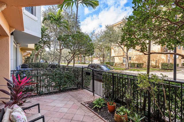 2455 San Pietro Circle, Palm Beach Gardens, FL 33410