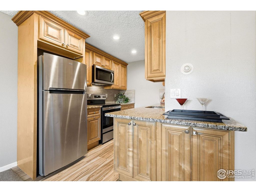 3240 Iris Ave G-205, Boulder, CO 80301