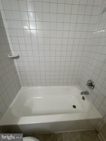 3130 BUENA VISTA TERRACE, Washington, DC 20020