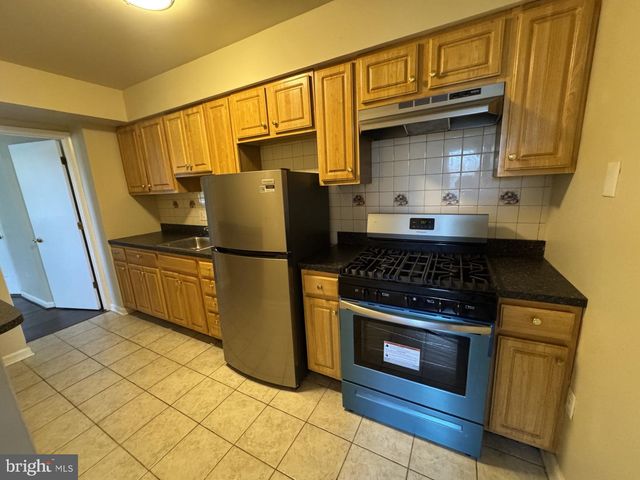 3130 BUENA VISTA TERRACE, Washington, DC 20020