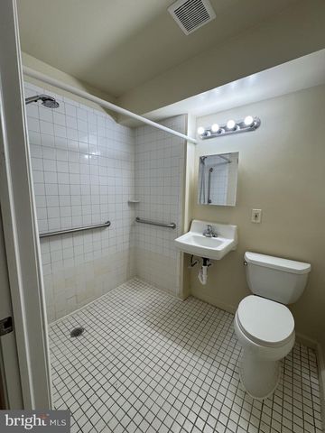 3130 BUENA VISTA TERRACE, Washington, DC 20020