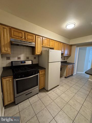 3130 BUENA VISTA TERRACE, Washington, DC 20020