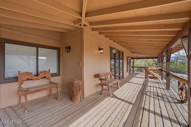 44040 N 7TH Avenue, New River, AZ 85087