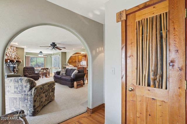 44040 N 7TH Avenue, New River, AZ 85087